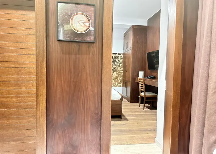 Palazzo Roma- Luxury Leading