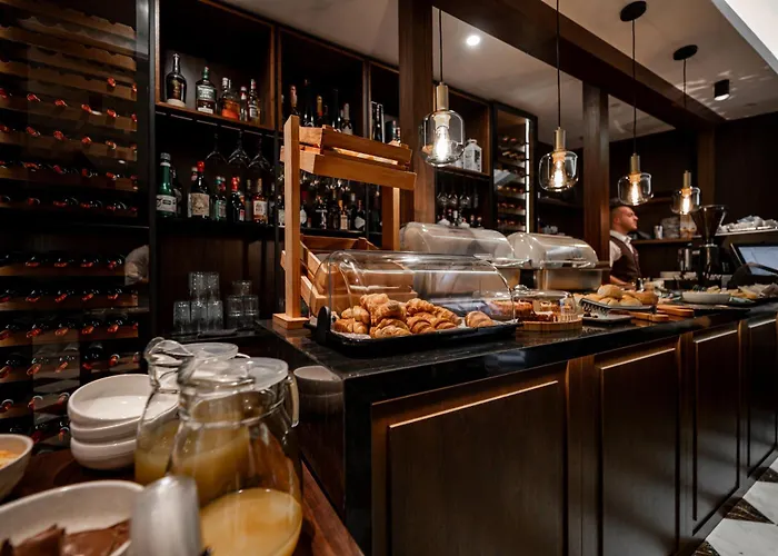 فندق Palazzo Roma- Luxury Leading 4*