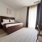 Palazzo Roma- Luxury Leading 4* Tirana