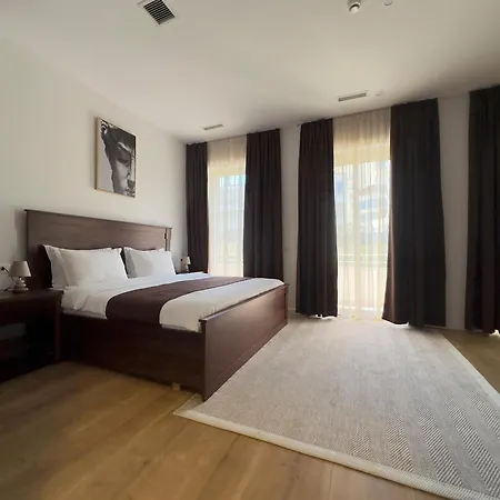 Palazzo Roma- Luxury Leading Tiran