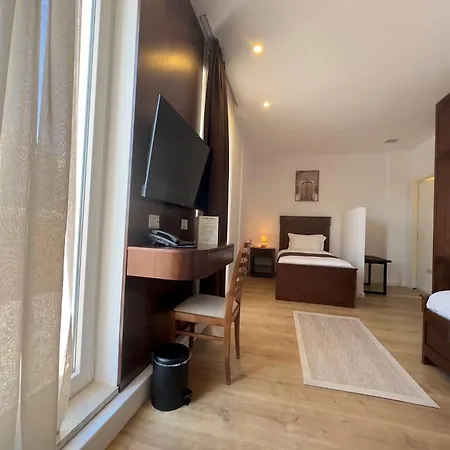 Palazzo Roma- Luxury Leading 4*