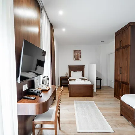 Palazzo Roma- Luxury Leading 4* Tirana