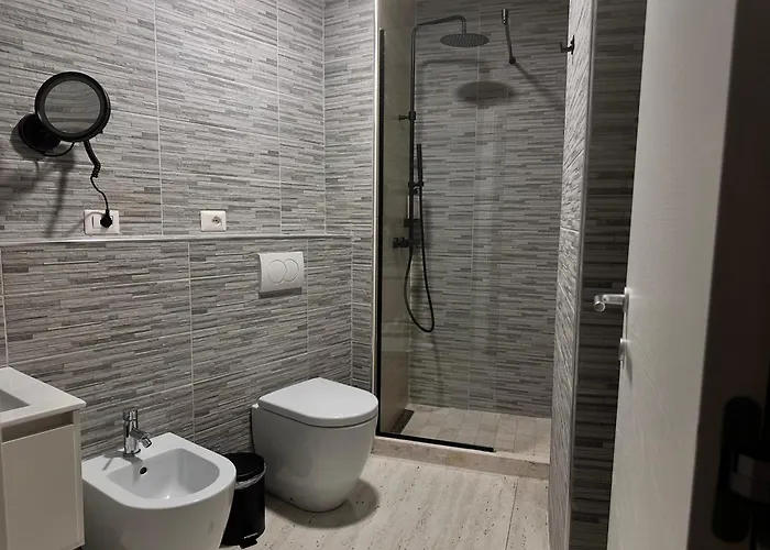 Palazzo Roma- Luxury Leading 티라나