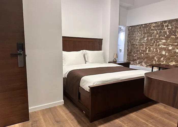 호텔 Palazzo Roma- Luxury Leading 4*
