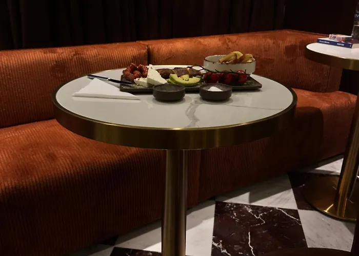 Palazzo Roma- Luxury Leading 티라나
